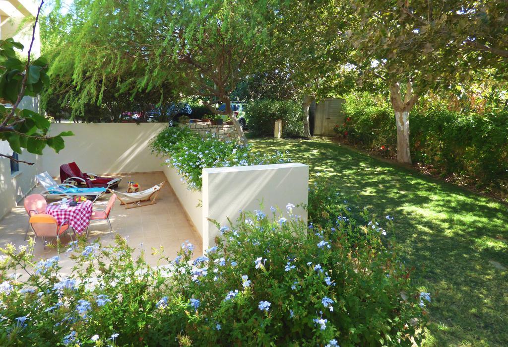 Nereids Apartments Sitia  Kamer foto