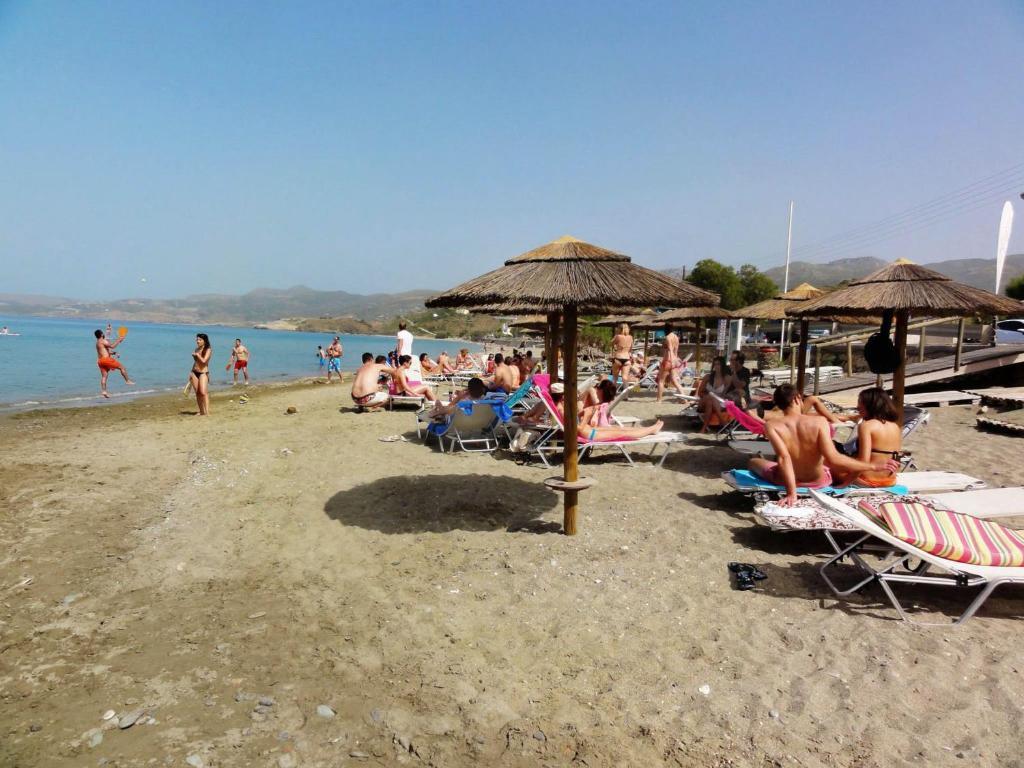 Nereids Apartments Sitia  Buitenkant foto
