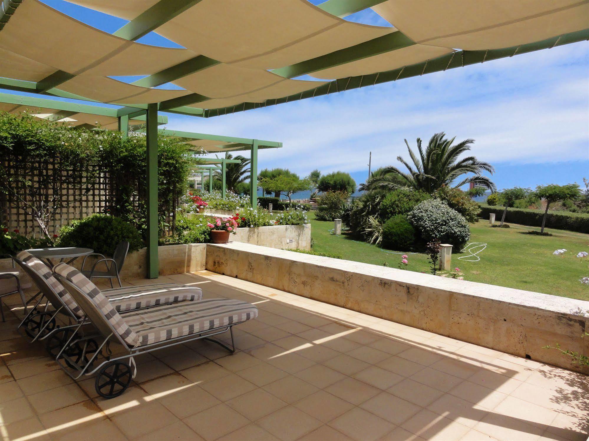 Nereids Apartments Sitia  Buitenkant foto